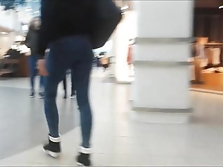 teen ass in jeans hidden cam